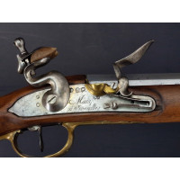 Armes Longues CARABINE MILITAIRE DE CAVALERIE MANUFACTURE DE VERSAILLES   Modèle 1793  AN III  -  France DIRECTOIRE PREMIER EMPI