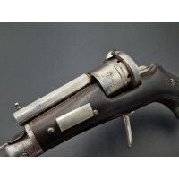 Armes de Poing COUTEAU REVOLVER BARILLET CALIBRE 5mm A BROCHE SYSTEME SIGAUD BARNERIAS BREVETE SGDG - FRANCE XIXè {PRODUCT_REFER