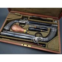 Armes de Poing COFFRET PAIRE   PISTOLETS DE DUEL   MORTIMER LONDON   CALIBRE 13.5mm  - GB XIXè {PRODUCT_REFERENCE} - 13