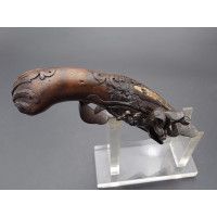 Armes de Poing PETIT PISTOLET DE GOUSSET D'UN OFFICIER DE MARINE TETE D'OISEAU Jh LAMOTTE - FRANCE XVIIIè {PRODUCT_REFERENCE} - 