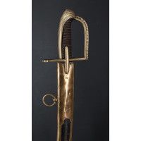 Armes Blanches SABRE OFFICIER DE HUSSARD A LA HONGROISE GARDE PERLEE - FRANCE DIRECTOIRE {PRODUCT_REFERENCE} - 17