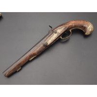 Armes de Poing PISTOLET D'OFFICIER A SILEX TRANSFORME A PERCUSSION SIGNE LABORDE A PARIS 1745-1760 - FRANCE ANCIENNE MONARCHIE {