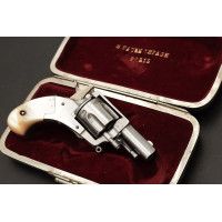 Armes de Poing REVOLVER THE PUPPY  FAURE LEPAGE A PARIS  CALIBRE 7MM  EN COFFRET  VERS 1870  -  FRANCE XIXè {PRODUCT_REFERENCE} 