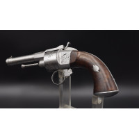 Armes de Poing REVOLVER   GAUTHIER JEUNE  SIMPLE DOUBLE ACTION  CALIBRE 9MM PERCUSSION CENTRALE / 380 COURT - FRANCE SECOND EMPI