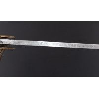 Armes Blanches SABRE DE CAVALERIE LEGERE A LA CHASSEUR MODELE DE L'AN IX Mre IMPERIALE DU KLINGENTHAL MARS 1811 - FRANCE PREMIER