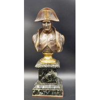 ANTIQUITES BRONZE A L'EFFIGIE DE L'EMPEREUR NAPOLEON SUR SOCLE MARBRE VERT FONDEUR JULLIEN PARIS - FRANCE XIXè {PRODUCT_REFERENC