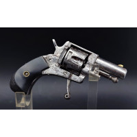 Armes de Poing PETIT REVOLVER DE SAC BULL DOG "PUPPY" CALIBRE 22 COURT  BELGIQUE XIXè {PRODUCT_REFERENCE} - 1