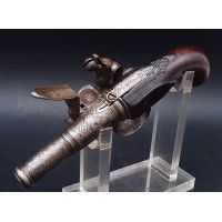 Armes de Poing PETIT PISTOLET SILEX A BALLE FORCEE DE VOYAGE OU DE GOUSSET  PAR PUIFORCAT A PARIS 1756-1775 - FRANCE XVIIIè {PRO