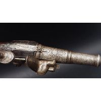 Armes de Poing PETIT PISTOLET SILEX A BALLE FORCEE DE VOYAGE OU DE GOUSSET  PAR PUIFORCAT A PARIS 1756-1775 - FRANCE XVIIIè {PRO