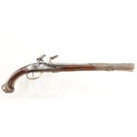 Armes de Poing LONG PISTOLET A SILEX ITALIEN DE BERNARDINO POUR L'EXPORT MONTURE ARGENT {PRODUCT_REFERENCE} - 1