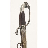 Armes Blanches SABRE D'OFFICIER DE CAVALERIE LEGERE EN ARGENT  HUSSARD CHARGEANT - FRANCE DIRECTOIRE CONSULAT {PRODUCT_REFERENCE