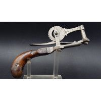 Armes de Poing PISTOLET EPROUVETTE A POUDRE PAR F. JAQUENARD - FRANCE FIN XVIIè {PRODUCT_REFERENCE} - 1