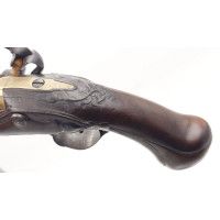 Armes de Poing PISTOLET A SILEX D'OFFICIER DE MARINE EPOQUE LOUIS XV PAR CRAMON A ST ANDRE DE CUBZAC (BORDEAUX) 1770 - FRANCE XV