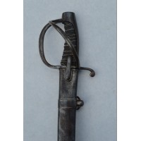 Armes Blanches SABRE DES OFFICIERS DE CHASSEURS A CHEVAL OU LANCIERS EN FER MODÈLE DE L'AN XI  - FRANCE CONSULAT / PREMIER EMPIR