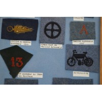 Militaria ENSEMBLE INSIGNES TISSU FRANCE 14 18 REGIMENTS CHARS AUTO MOTO & VELO {PRODUCT_REFERENCE} - 3