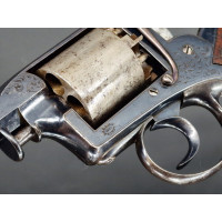 Armes de Poing COFFRET DE REVOLVER DEANE ADAMS  MODELE 1851 ARMOIRIES DE MARQUIS CALIBRE 50 DRAGOON PAR PIRLOT FRERES A LIEGE - 