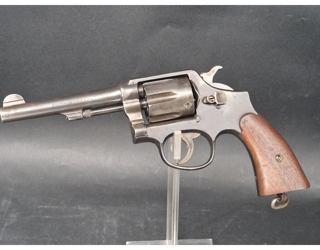 Revolver Smith Et Wesson K 38 200 Us Property Parachutache Cluny 19 État Très Bon Epoque 2eme 1355